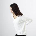 腰痛の女性